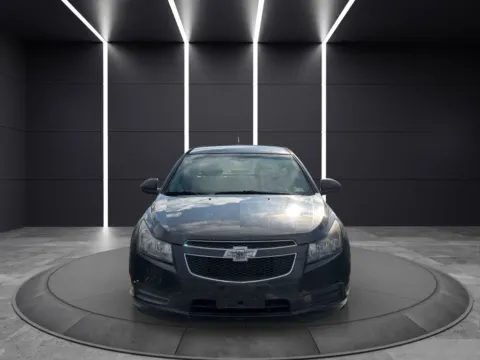 Gray 2014 CHEVROLET CRUZE LS for sale in Columbus, OH