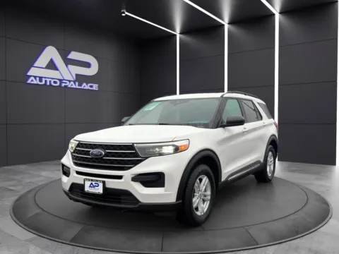 White 2020 FORD EXPLORER XLT KBB VALUE 19K WOW for sale in Columbus, OH