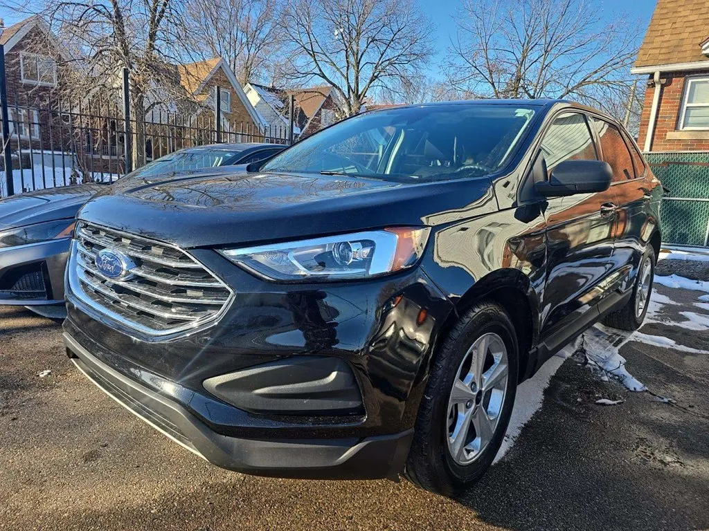2024 Ford Edge SE's photo