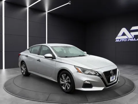 Silver 2020 NISSAN ALTIMA S KBB VALUE 14K WOW for sale in Columbus, OH