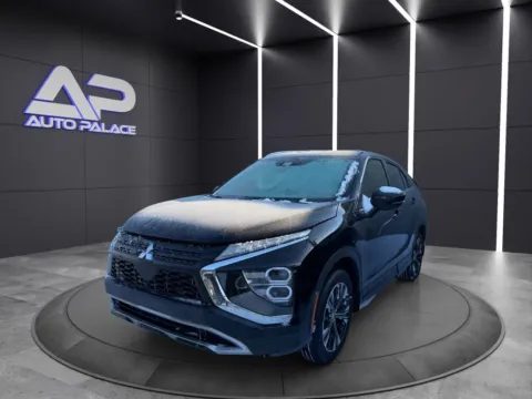 Black 2022 MITSUBISHI ECLIPSE CROSS SE for sale in Columbus, OH