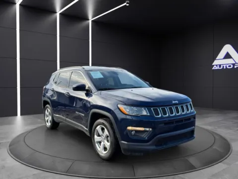 Blue 2019 JEEP COMPASS LATITUDE for sale in Columbus, OH