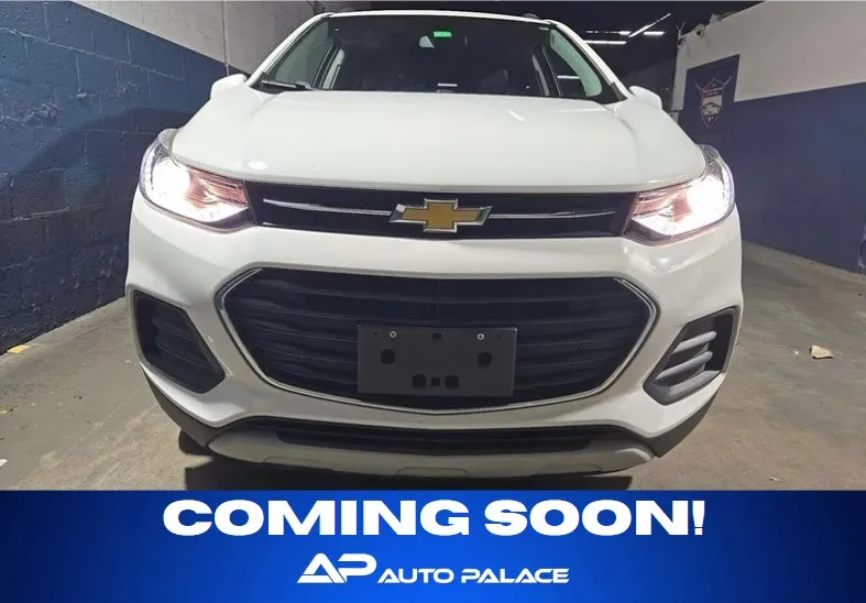 White 2022 CHEVROLET TRAX 1LT KBB VALUE 17.5K WOW for sale in Columbus, OH