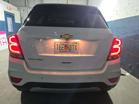 Photos of 2022 CHEVROLET TRAX 1LT for sale in Columbus, OH at Auto Palace