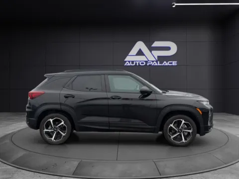 More photos of 2023 CHEVROLET TRAILBLAZER RS at Auto Palace, OH