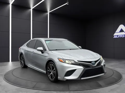 Another view of 2020 TOYOTA CAMRY HYBRID SE KBB VALUE 18K WOW for sale in Columbus, OH at Auto Palace