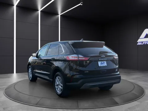 More photos of 2024 FORD EDGE SEL KBB VALUE 21K WOW at Auto Palace, OH