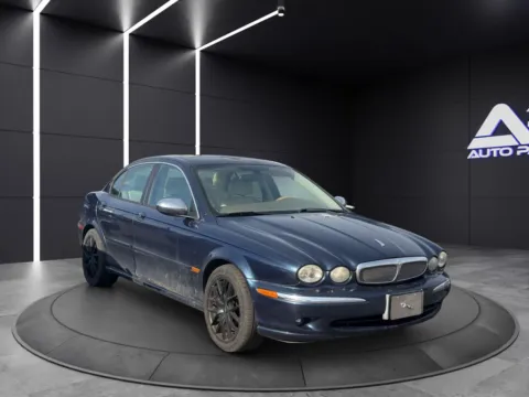 Photos of 2008 JAGUAR X-TYPE 3.0 for sale in Columbus, OH at Auto Palace