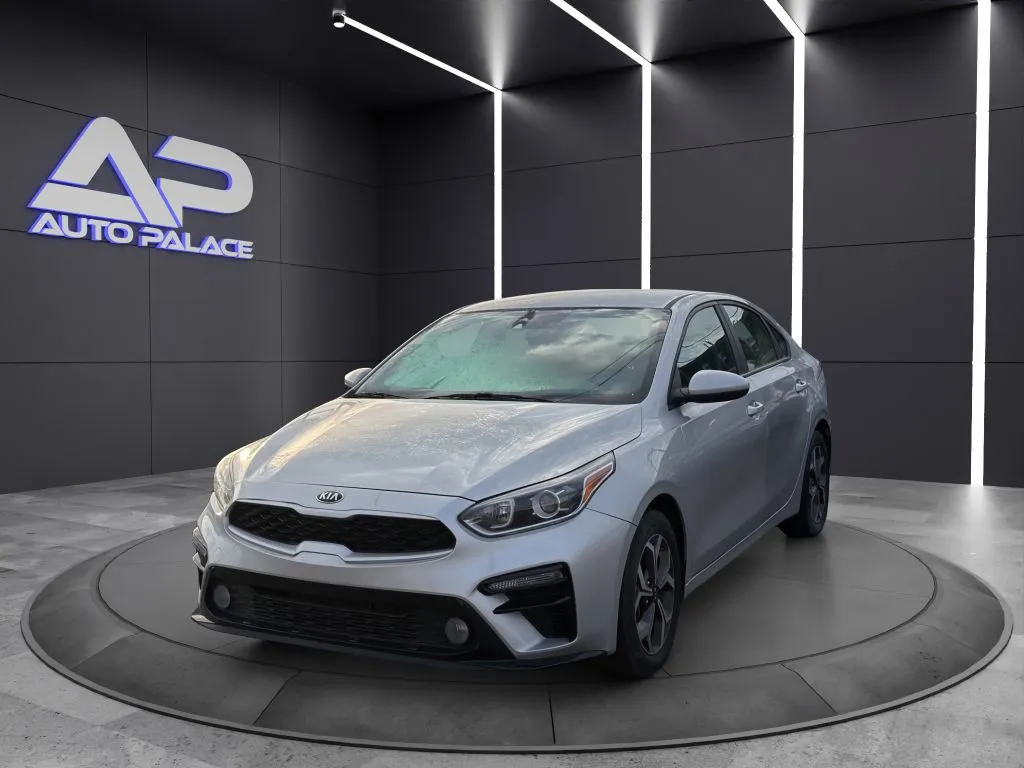 Silver 2019 KIA FORTE FE for sale in Columbus, OH