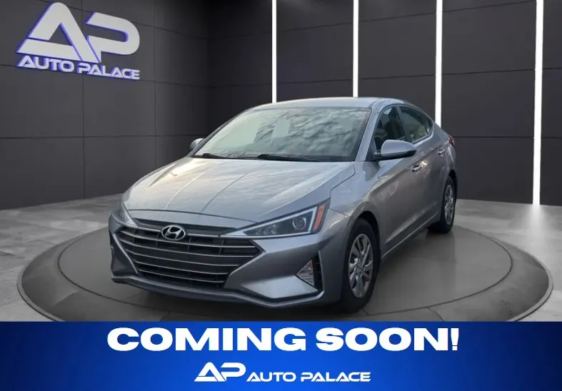 Silver 2020 HYUNDAI ELANTRA SE for sale in Columbus, OH