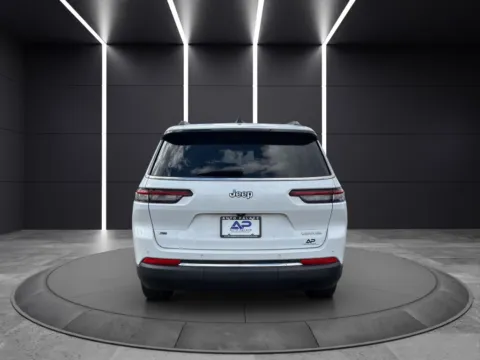 More photos of 2022 JEEP GRAND CHEROKEE L LIMITED KBB VALUE 26K WOW at Auto Palace, OH