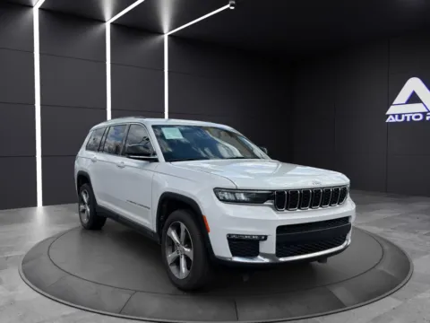 Another view of 2022 JEEP GRAND CHEROKEE L LIMITED KBB VALUE 26K WOW for sale in Columbus, OH at Auto Palace