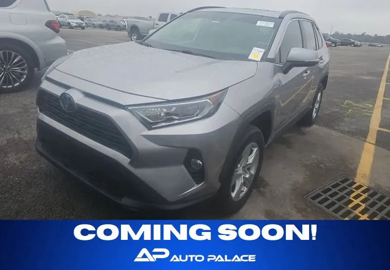 Silver 2020 TOYOTA RAV4 HYBRID XLE KBB VALUE 26K WOW for sale in Columbus, OH