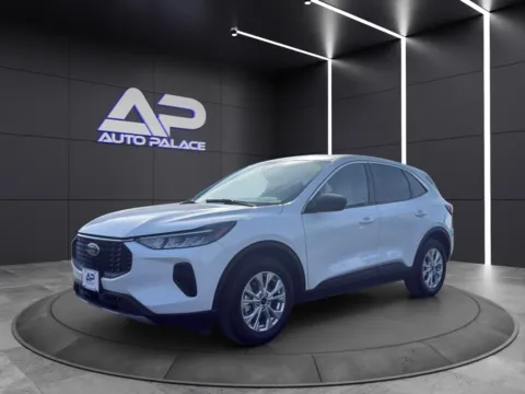 Photos of 2024 FORD ESCAPE ACTIVE KBB VALUE 20,600 WOW for sale in Columbus, OH at Auto Palace