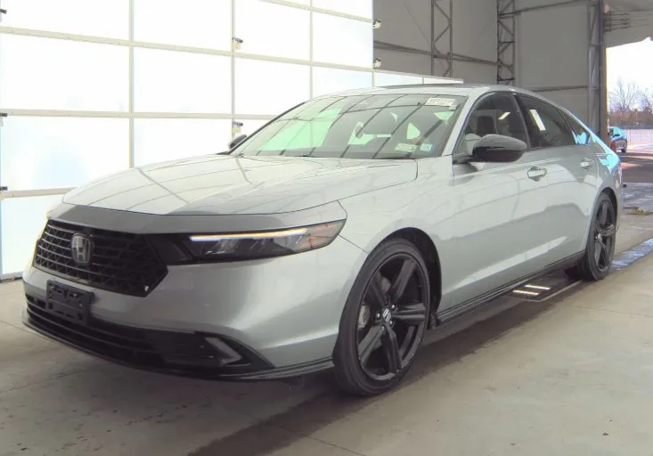 Silver 2023 HONDA ACCORD HYBRID SPORT-L KBB VALUE 25K for sale in Columbus, OH