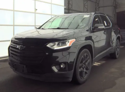 Black 2021 CHEVROLET TRAVERSE LT for sale in Columbus, OH