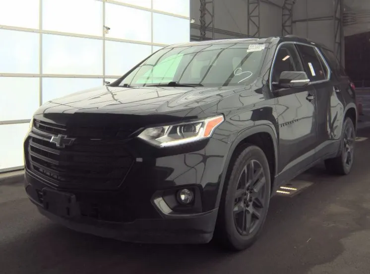 Black 2021 CHEVROLET TRAVERSE LT for sale in Columbus, OH