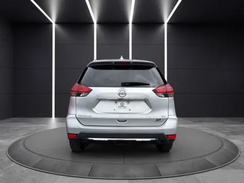 More photos of 2018 NISSAN ROGUE SV KBB VALUE $11,800 WOW at Auto Palace, OH