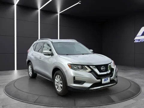 Another view of 2018 NISSAN ROGUE SV KBB VALUE $11,800 WOW for sale in Columbus, OH at Auto Palace