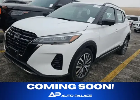 White 2024 NISSAN KICKS SR for sale in Columbus, OH