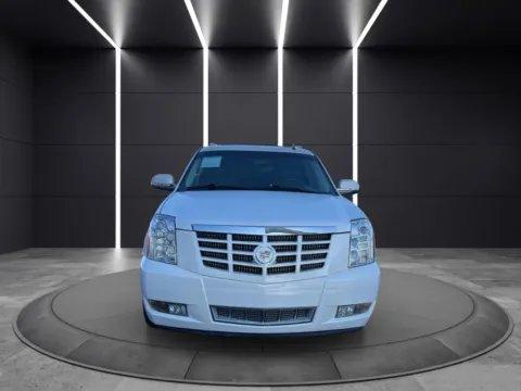 Photos of 2014 CADILLAC ESCALADE ESV PLATINUM for sale in Columbus, OH at Auto Palace