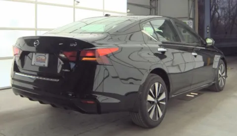 Photos of 2022 NISSAN ALTIMA SV for sale in Columbus, OH at Auto Palace