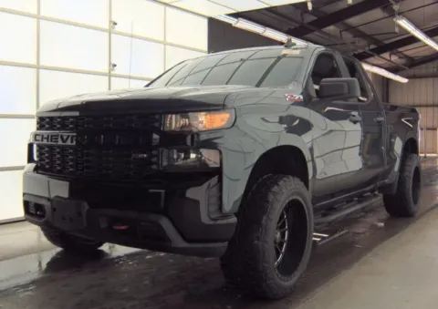 Gray 2020 CHEVROLET SILVERADO 1500 TRAIL BOSS CUSTOM for sale in Columbus, OH