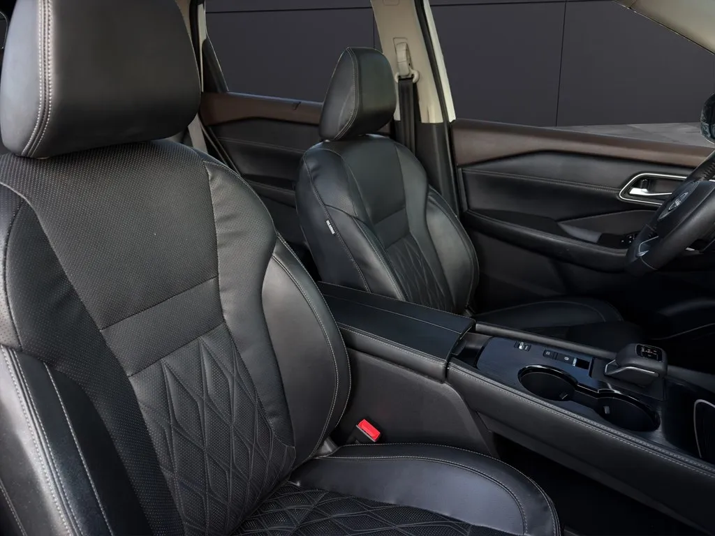 2023 Nissan Rogue Platinum - Photo 14