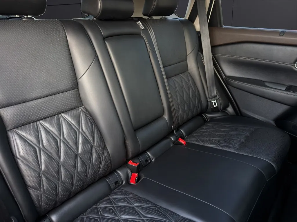 2023 Nissan Rogue Platinum - Photo 20
