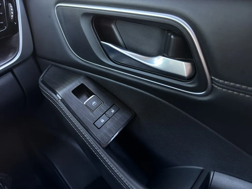 2023 Nissan Rogue Platinum - Photo 15