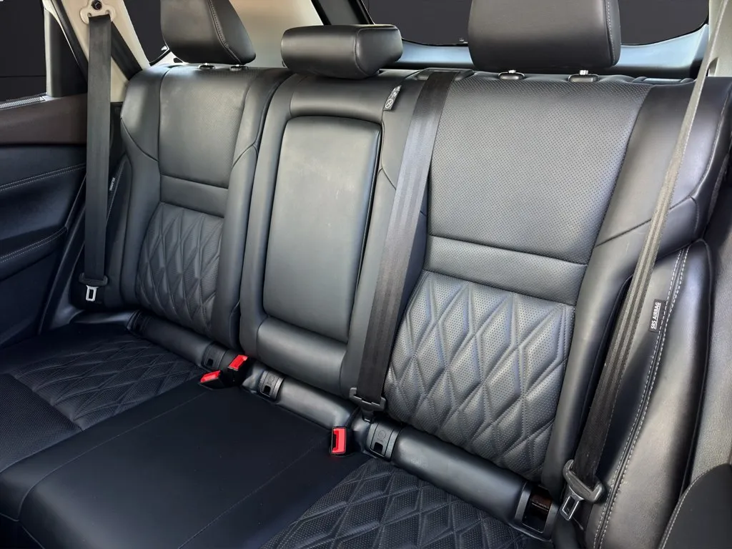 2023 Nissan Rogue Platinum - Photo 21