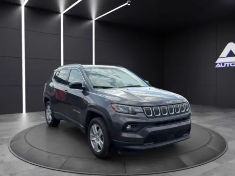 Another view of 2022 JEEP COMPASS LATITUDE for sale in Columbus, OH at Auto Palace