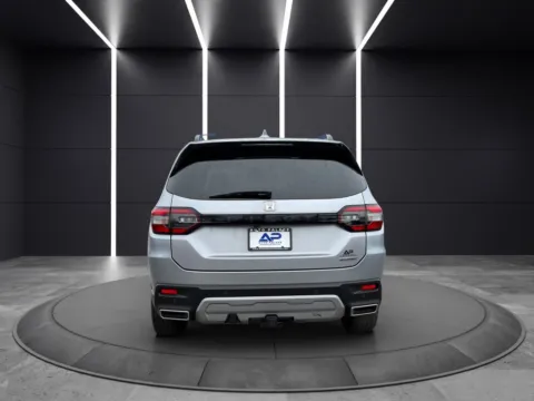 More photos of 2025 HONDA PILOT TOURING KBB VALUE 37K WOW at Auto Palace, OH