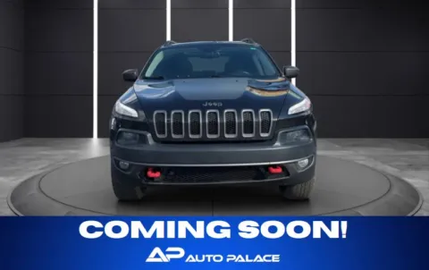 Black 2015 JEEP CHEROKEE TRAILHAWK KBB VALUE 15,500 WOW for sale in Columbus, OH