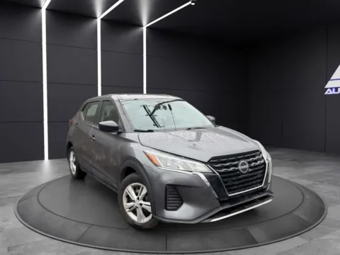 Gray 2023 NISSAN KICKS for sale in Columbus, OH