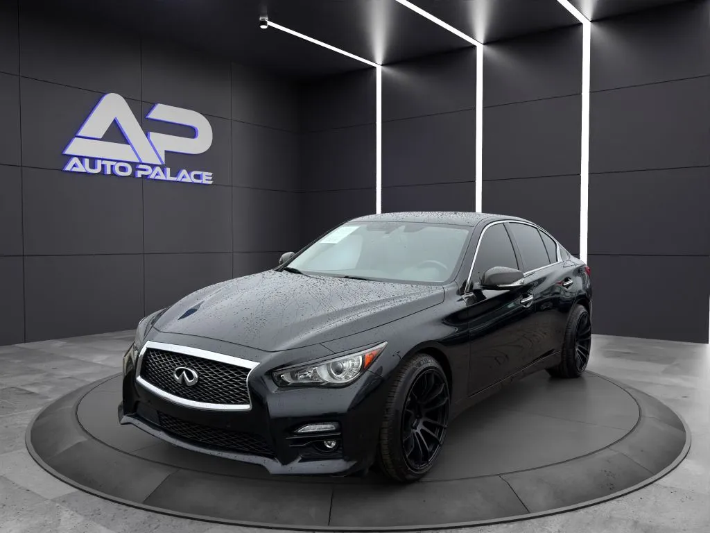 2017 INFINITI Q50
