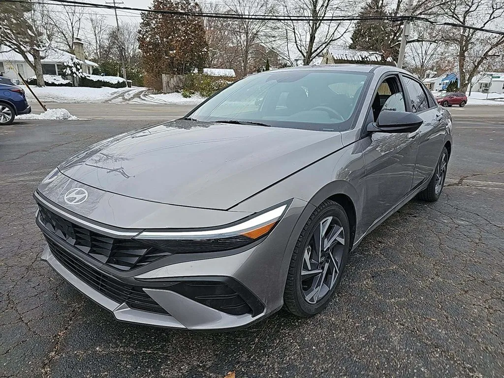 Gray 2025 HYUNDAI ELANTRA SEL SPORT for sale in Columbus, OH