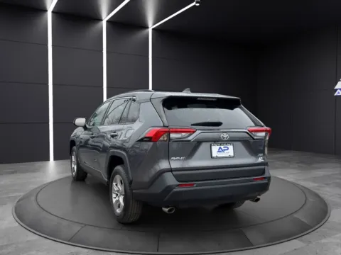 More photos of 2023 TOYOTA RAV4 XLE KBB VALUE 26L WOW at Auto Palace, OH