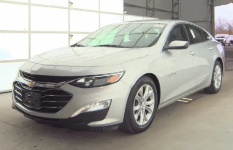 Silver 2021 CHEVROLET MALIBU LT for sale in Columbus, OH