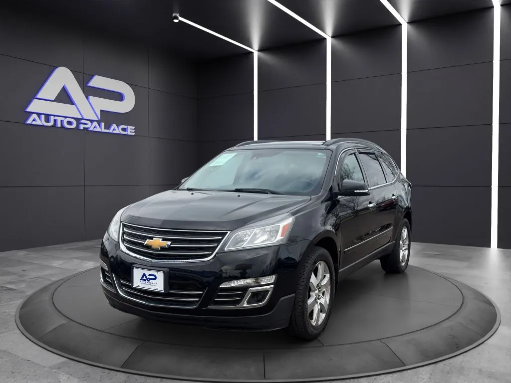 Black 2017 CHEVROLET TRAVERSE PREMIER for sale in Columbus, OH