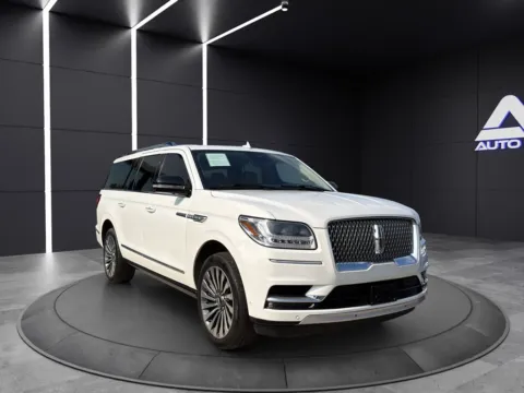 Another view of 2020 LINCOLN NAVIGATOR L RESERVE LOWEST MILES AROUND for sale in Columbus, OH at Auto Palace