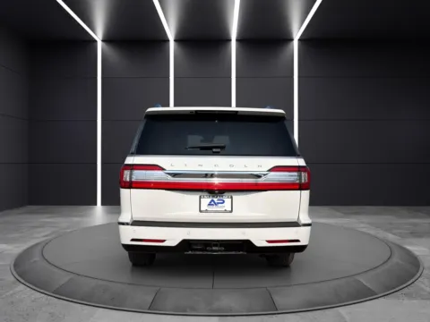 More photos of 2020 LINCOLN NAVIGATOR L RESERVE LOWEST MILES AROUND at Auto Palace, OH