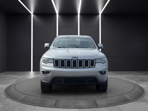 Photos of 2019 JEEP GRAND CHEROKEE OVERLAND for sale in Columbus, OH at Auto Palace