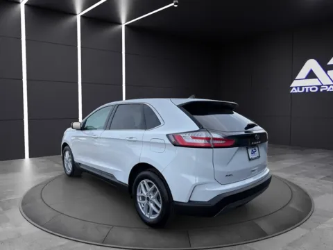 More photos of 2024 FORD EDGE SEL KBB VALUE 23K WOW at Auto Palace, OH