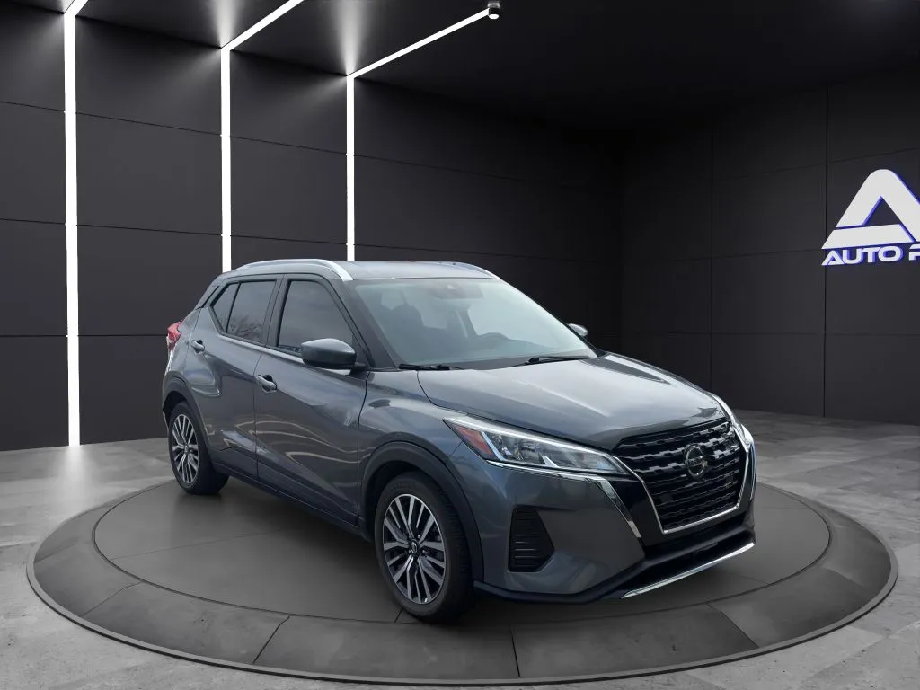 Gray 2021 NISSAN KICKS SV for sale in Columbus, OH