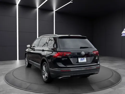 More photos of 2021 VOLKSWAGEN TIGUAN SE KBB VALUE 20K WOW at Auto Palace, OH
