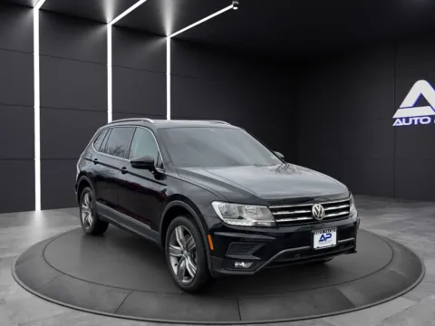 Another view of 2021 VOLKSWAGEN TIGUAN SE KBB VALUE 20K WOW for sale in Columbus, OH at Auto Palace