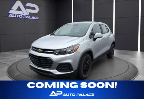 Silver 2019 CHEVROLET TRAX LS KBB VALUE 11K WOW for sale in Columbus, OH