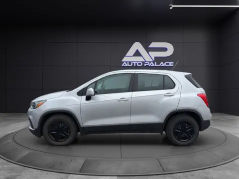 Another view of 2019 CHEVROLET TRAX LS for sale in Columbus, OH at Auto Palace