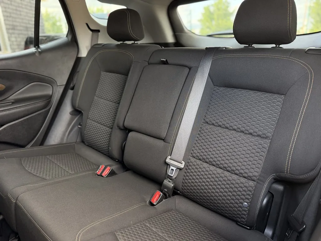 2021 GMC Terrain SLE - Photo 19